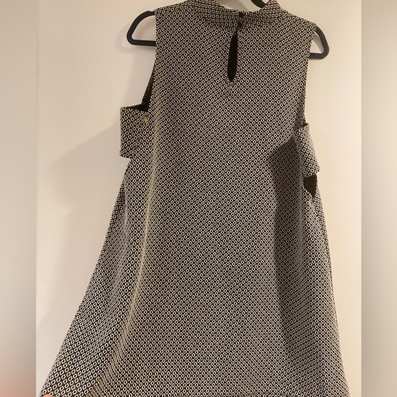 MOD 60S CUTOUT BLACK AND WHITE TWEED DRESS - Picture 6 of 6